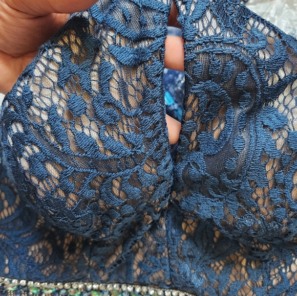 Two piece lace and studded dress - Picture 8 of 10